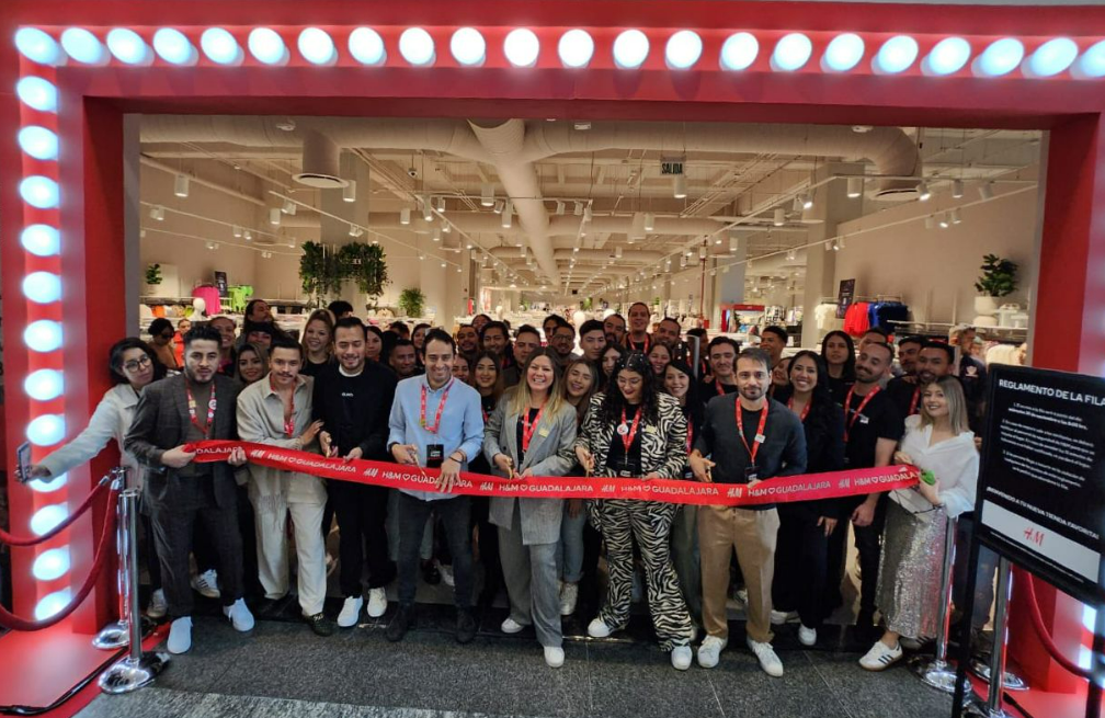 H&M INAUGURA NUEVA TIENDA EN FORUM TLAQUEPAQUE